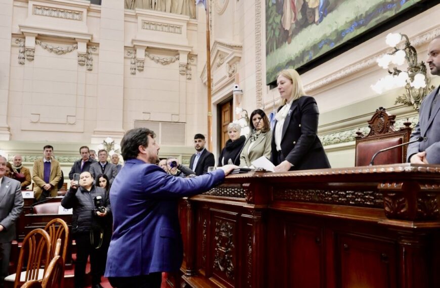 ARISTIDES LASARTE SE CONVIRTIÓ ESTE JUEVES EN EL SEXTO DEFENSOR DEL PUEBLO DE LA PROVINCIA DE SANTA FE